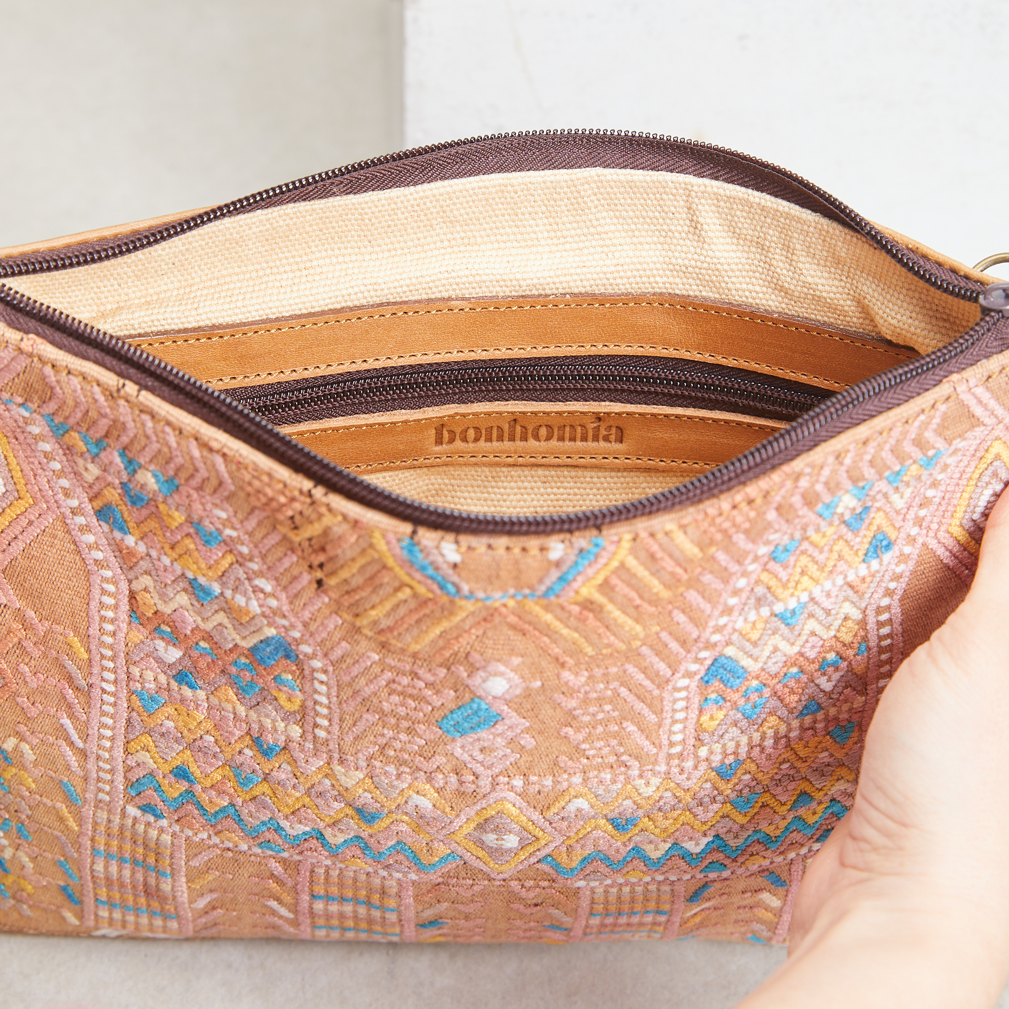 Caya Crossbody Clutch #0128 - Image 4